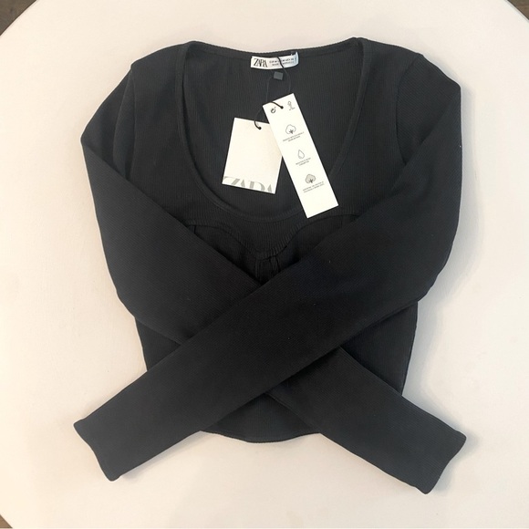 NWT Zara Black, Cropped, Long-Sleeved, Scoop Neck Top - Picture 3 of 9